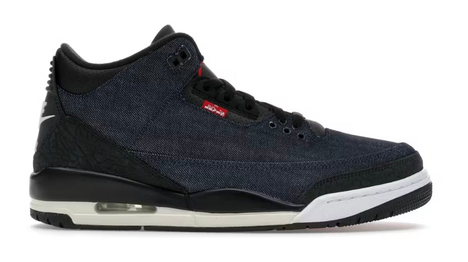Jordan 3 Retro
Levi's Indigo