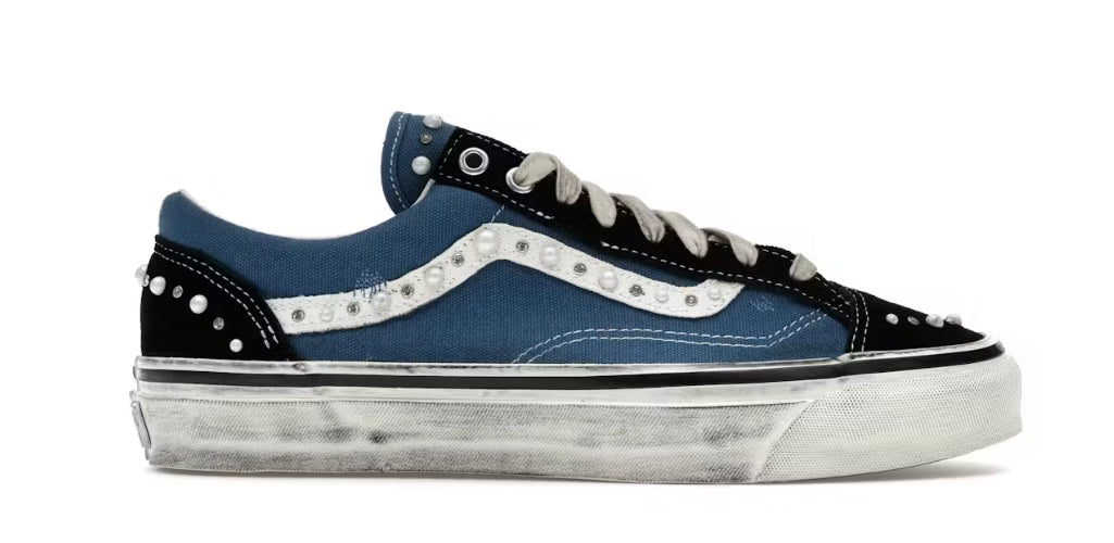 Vans LX Old Skool 36
Pearlized Pack Black Navy