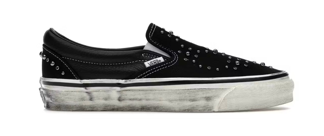 Vans LX Classic Slip-On 98
Pearlized Pack Blackout