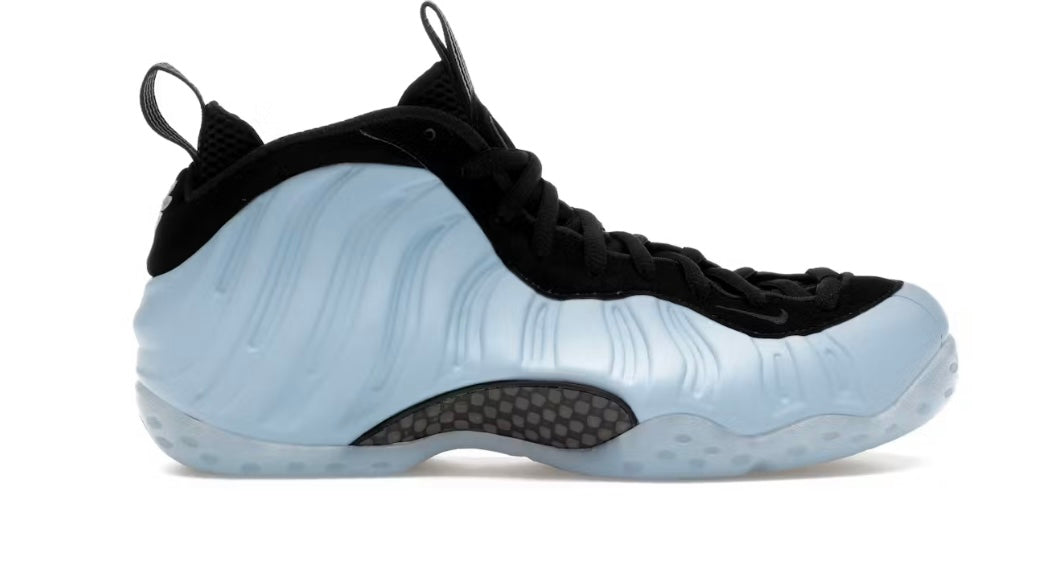 Nike Air Foamposite One
Psychic Blue